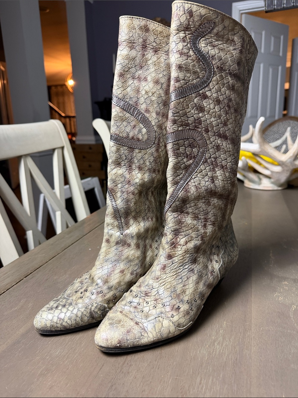 Roberto Rinaldi Textured snake boots! Vintage GEM!! Woman’s size 8!